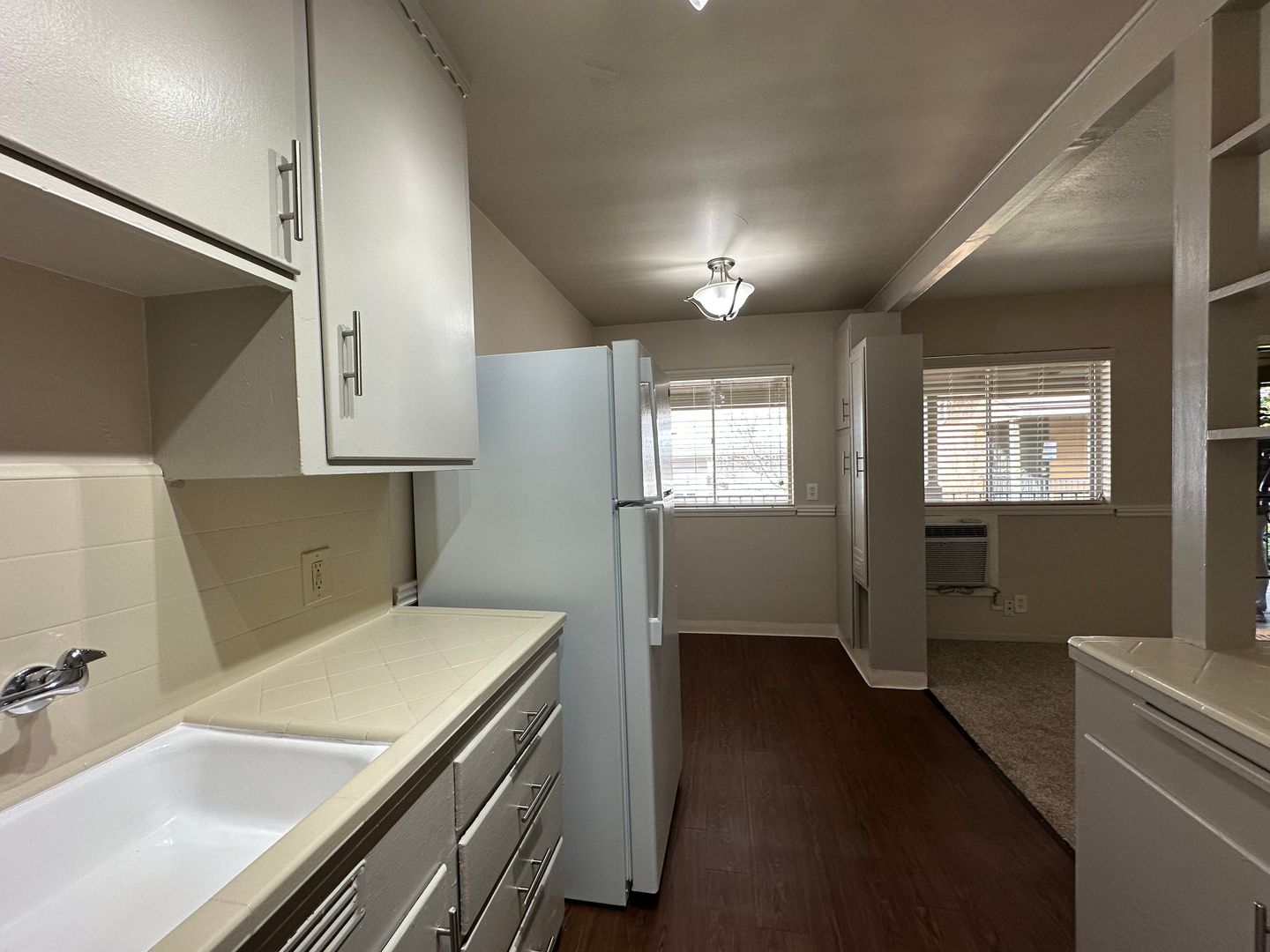 Sacramento Apartment: 2508 L Street