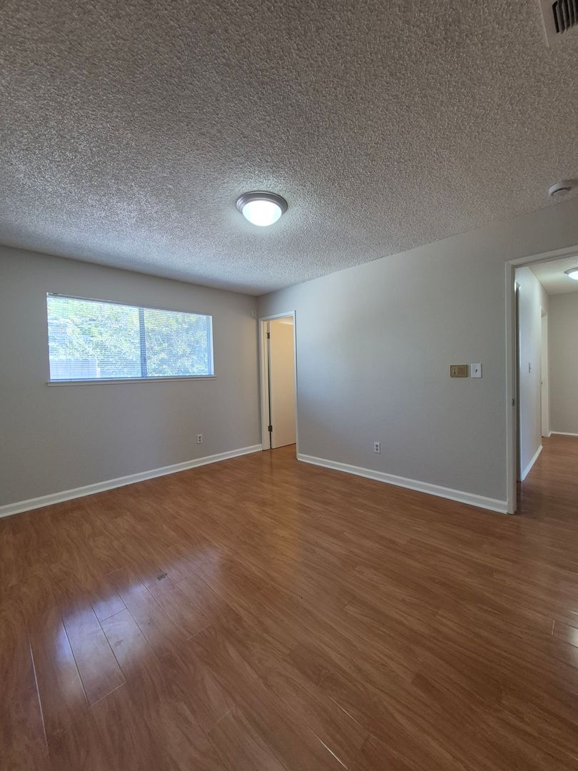 Blackthorne Way (7520) 6 of 12