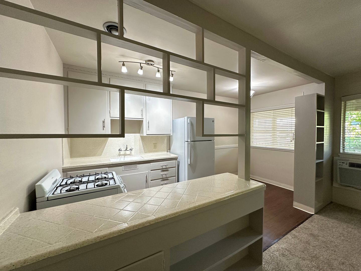 Sacramento Apartment: 2508 L Street