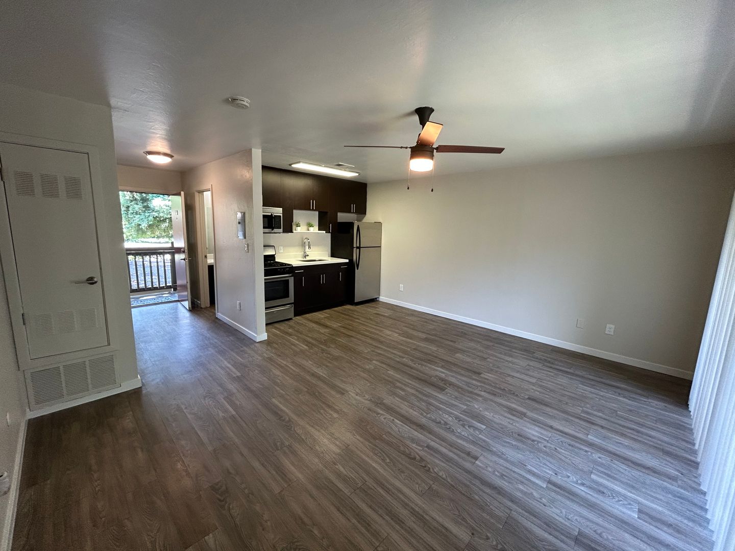 West Sacramento Apartment: 555 Douglas Street
