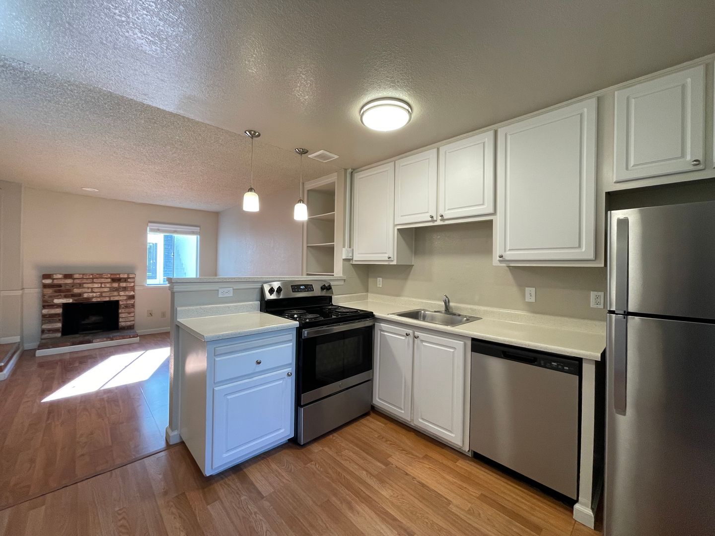 Sacramento Apartment: 2113 O Street