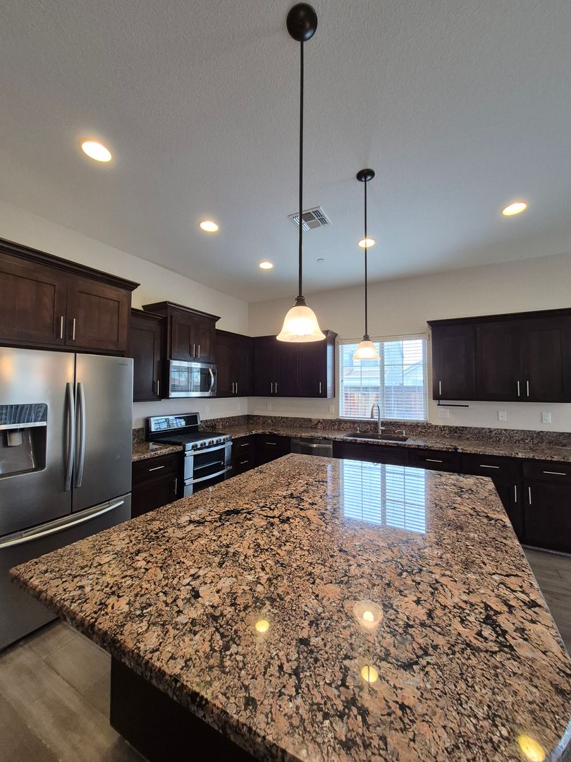 Rocklin House: 2901 Laredo Drive