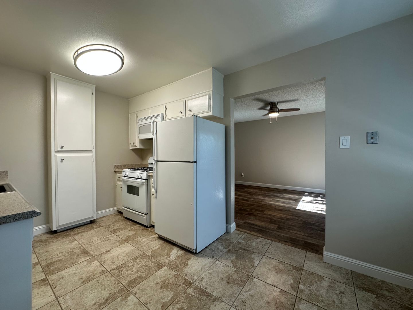 Courtyard Apartments 