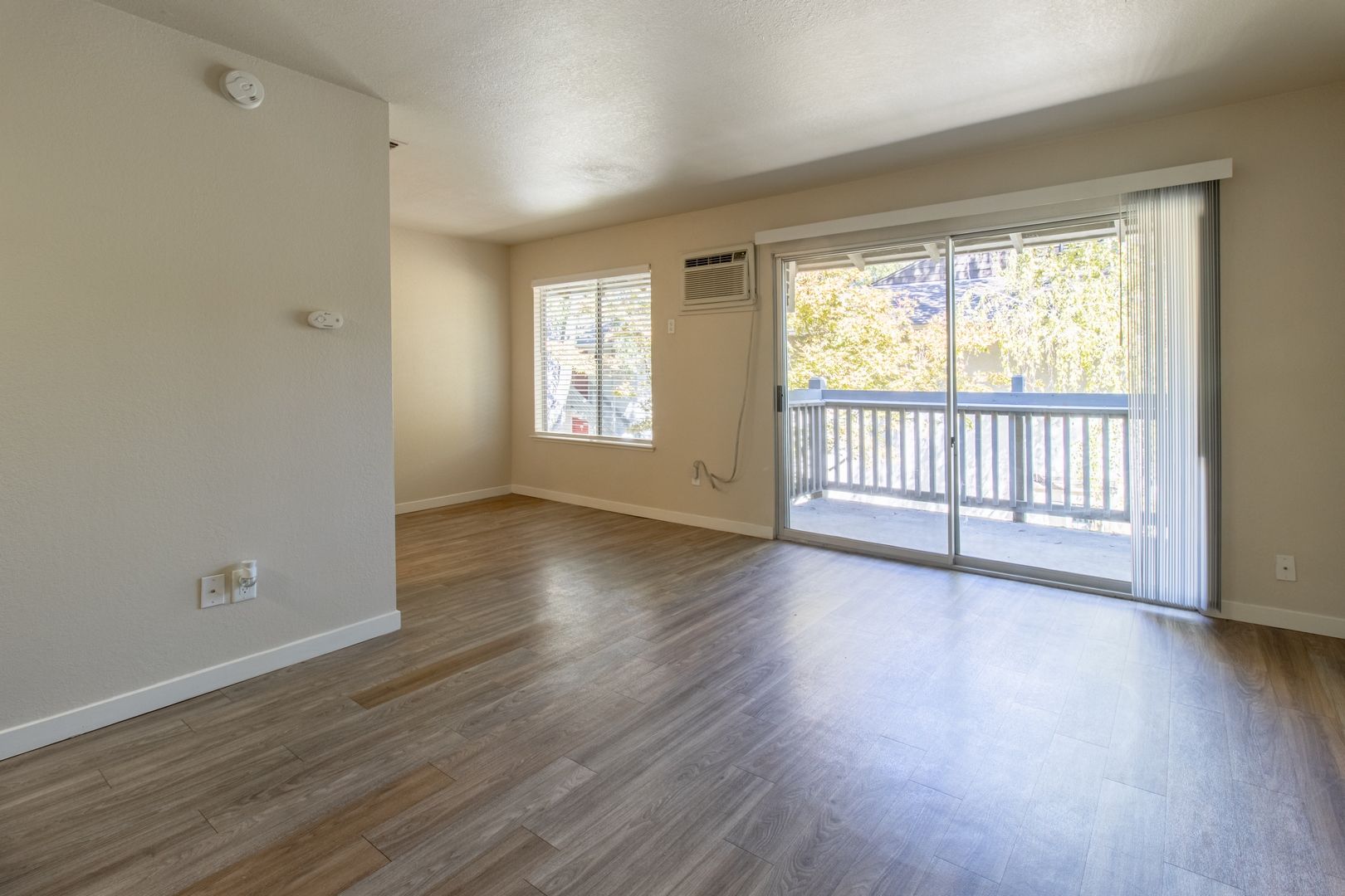 West Sacramento Apartment: 555 Douglas Street