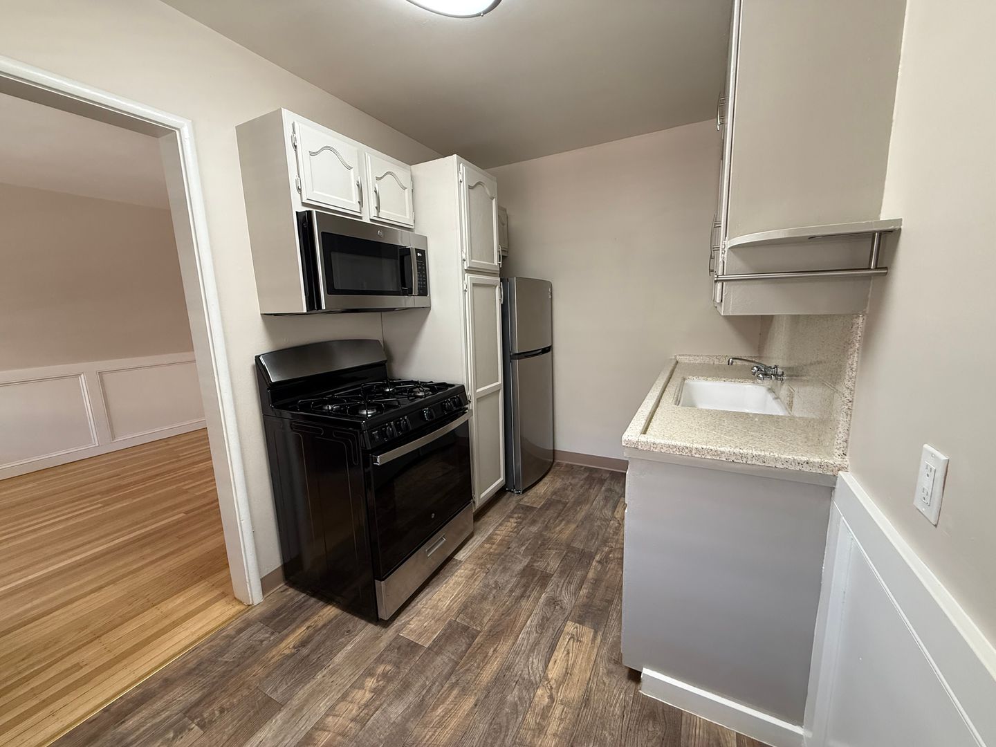 Sacramento Apartment: 2323 H Street