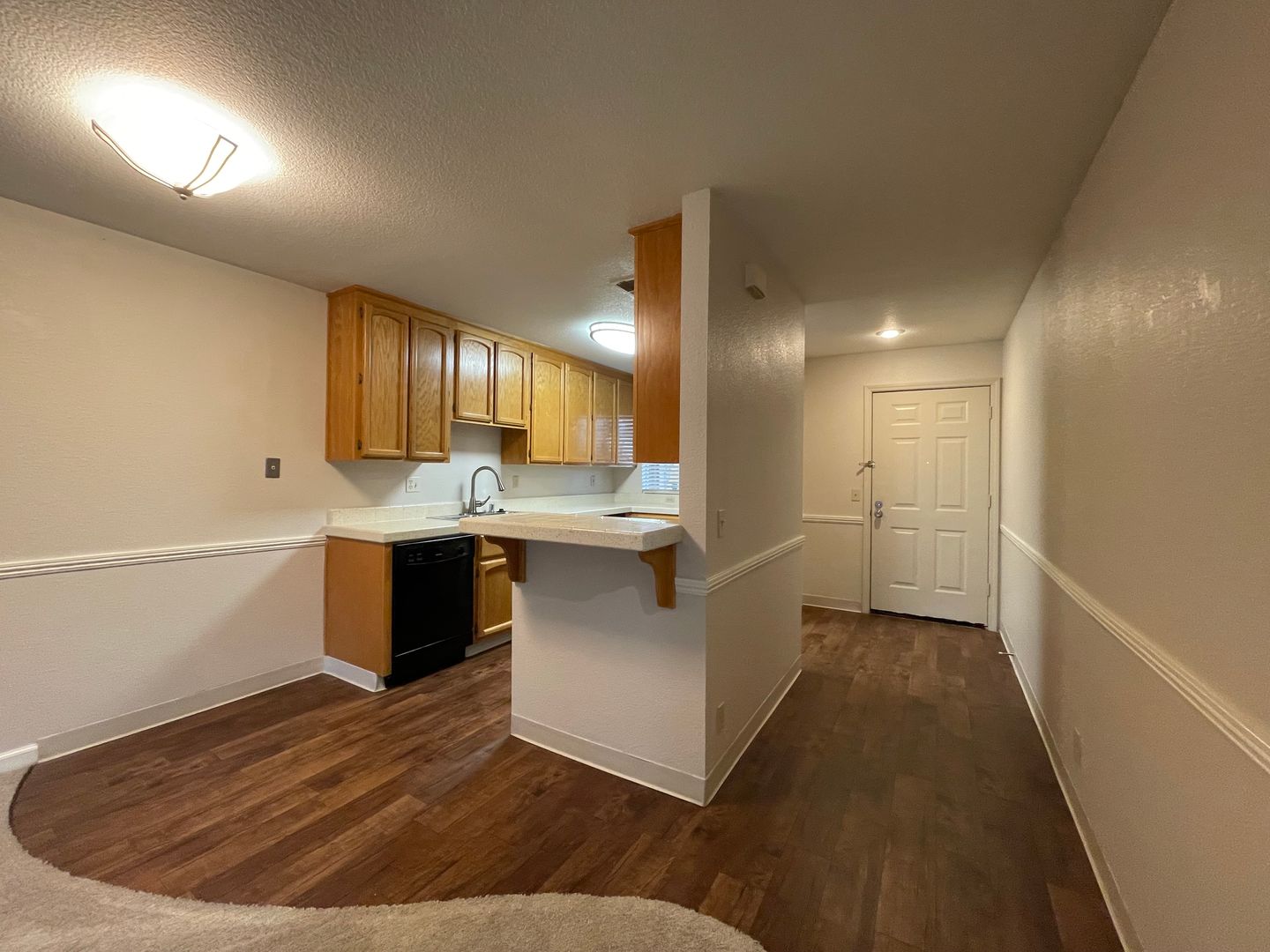 Carmichael Apartment: 5325 El Camino Ave