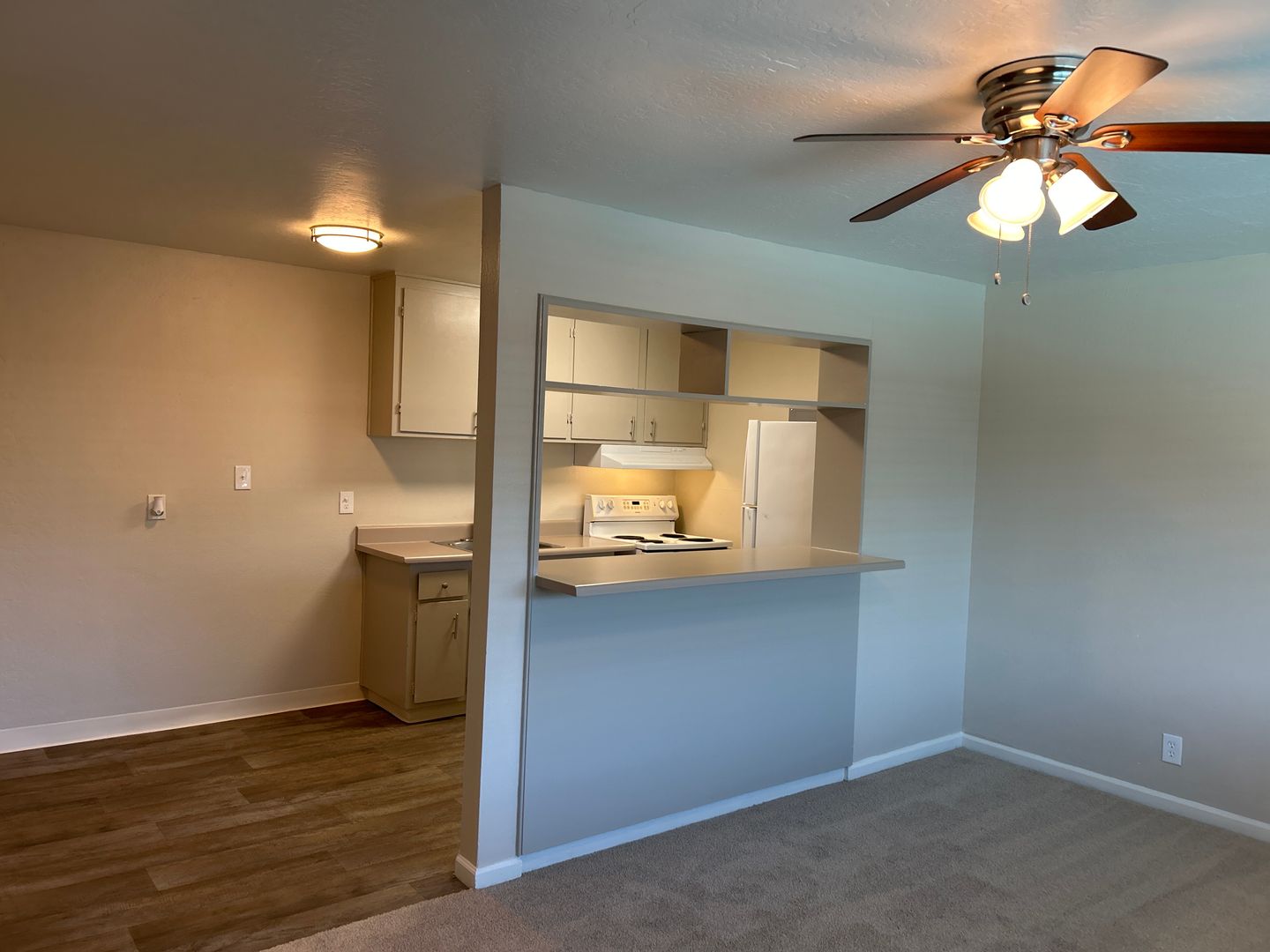 Sacramento Apartment: 2941 Marconi Avenue