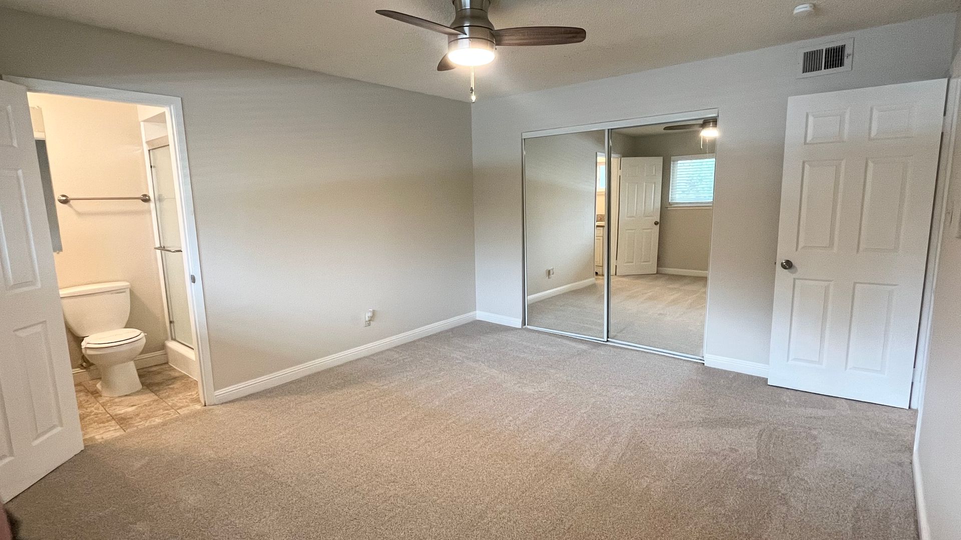 Sacramento Apartment: 5981 Lake Crest Way