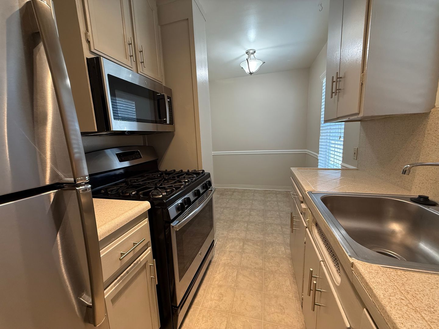 Sacramento Apartment: 1716 O Street