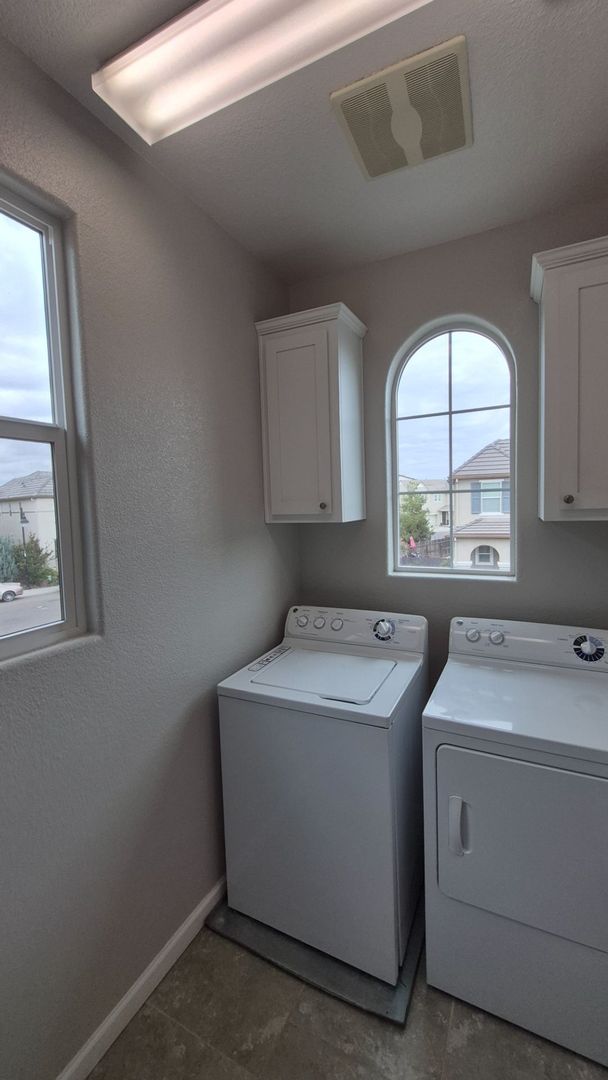 Laundry room at Brodea Lane (1702) (2 of 2)