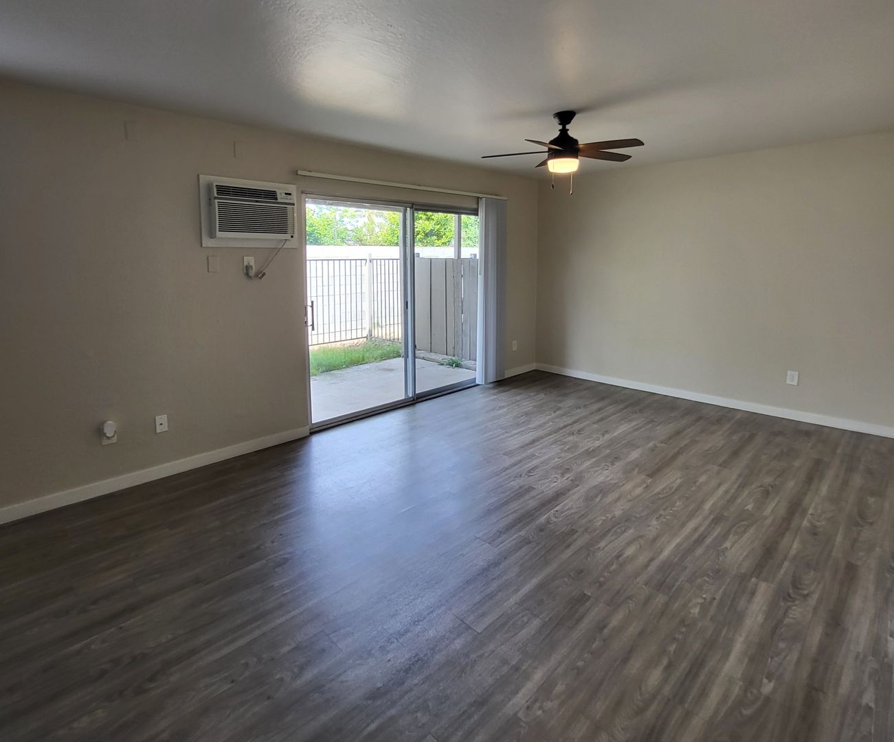 West Sacramento Apartment: 555 Douglas Street