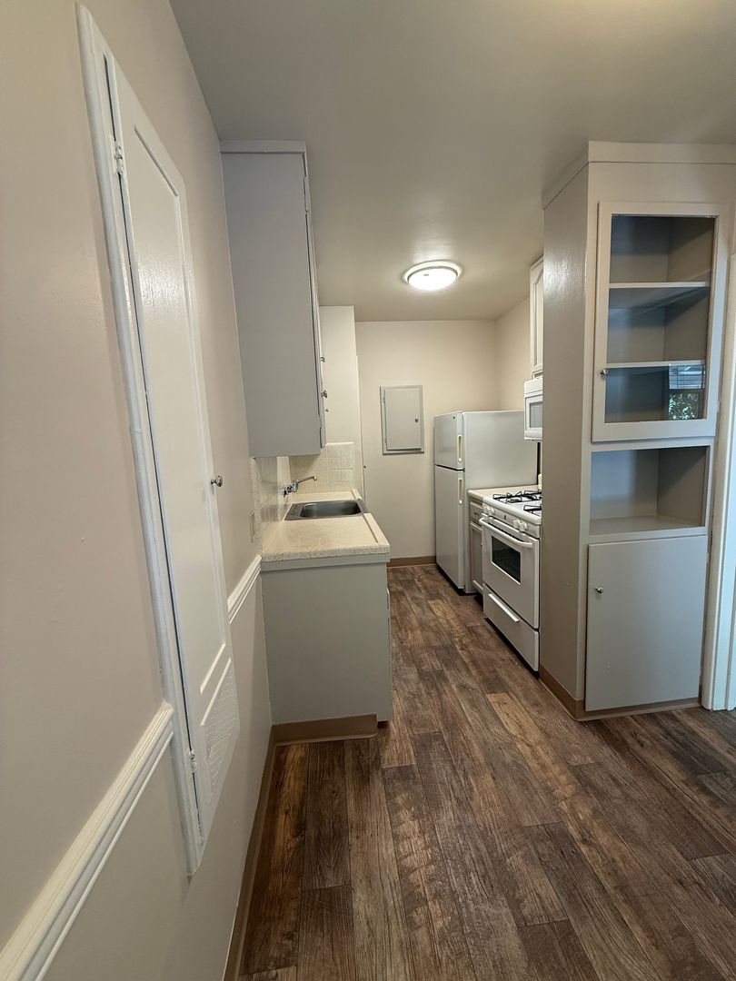 Sacramento Apartment: 1716 O Street