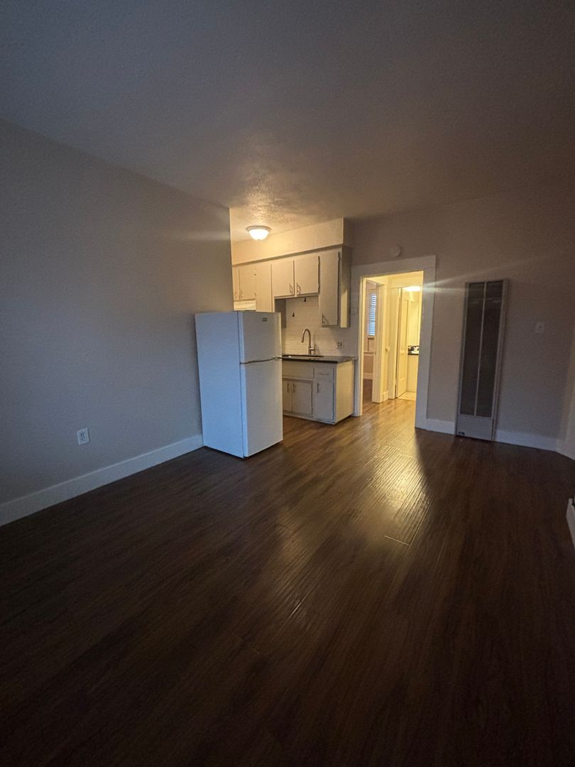 Sacramento Apartment: 4500 63rd Street