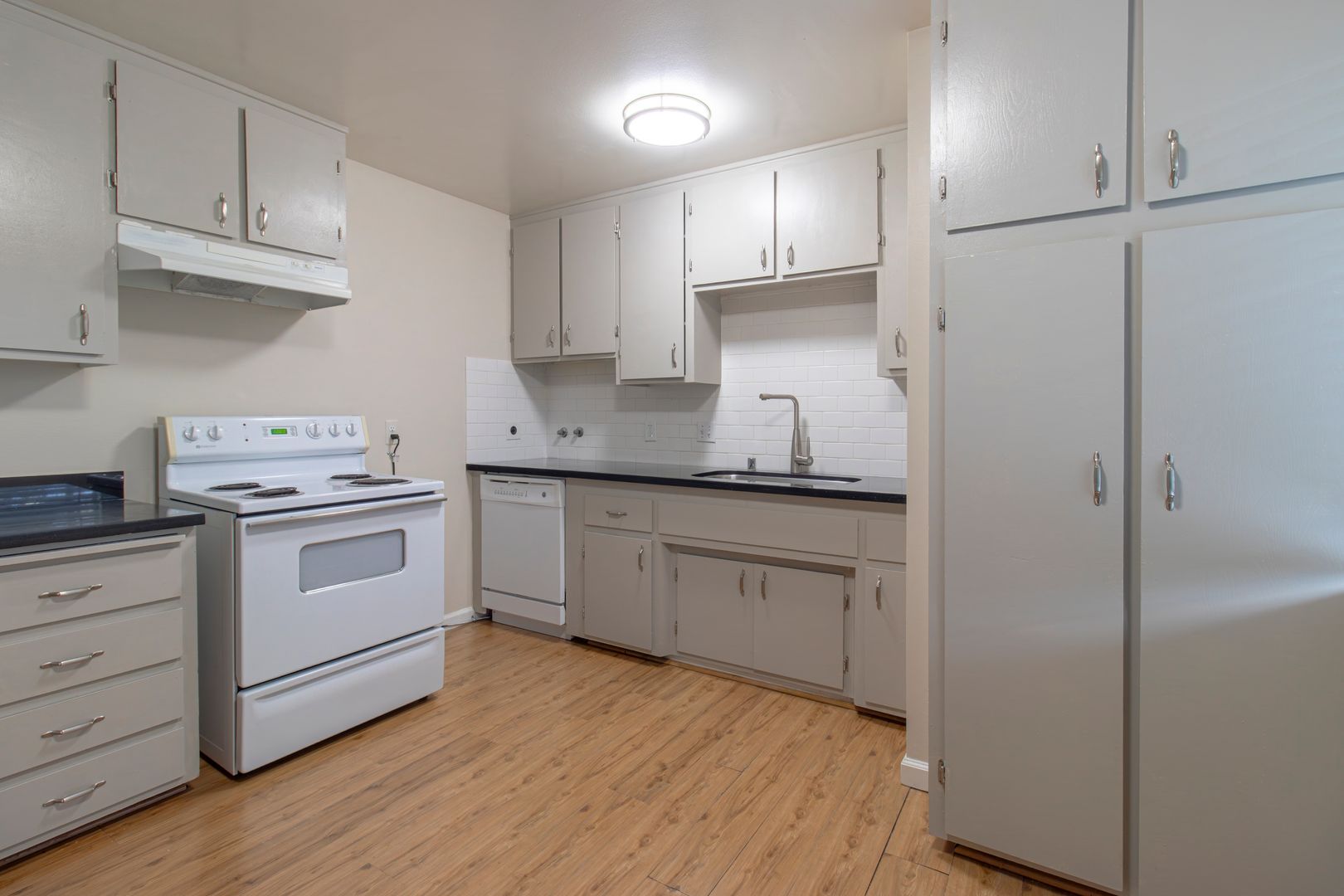 Sacramento Apartment: 4500 63rd Street