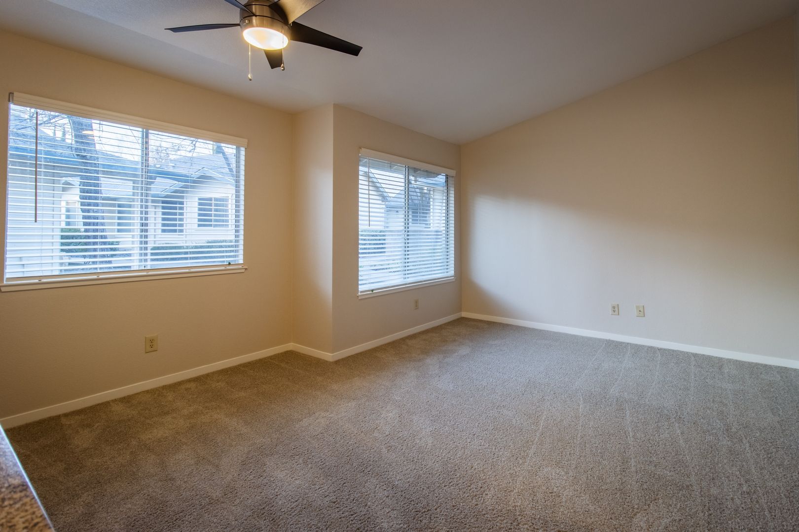 Poplar Avenue (7764) 4 of 9