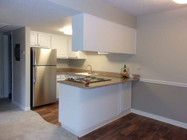 Fair Oaks Apartment: 4900-4948 Stamas Lane