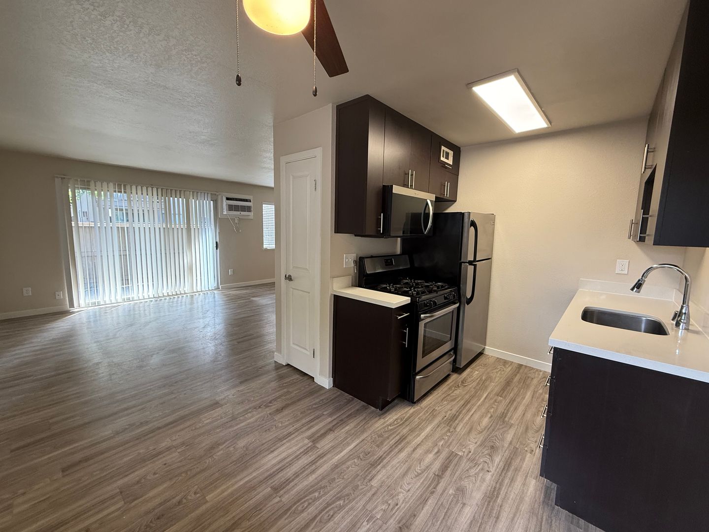 West Sacramento Apartment: 555 Douglas Street