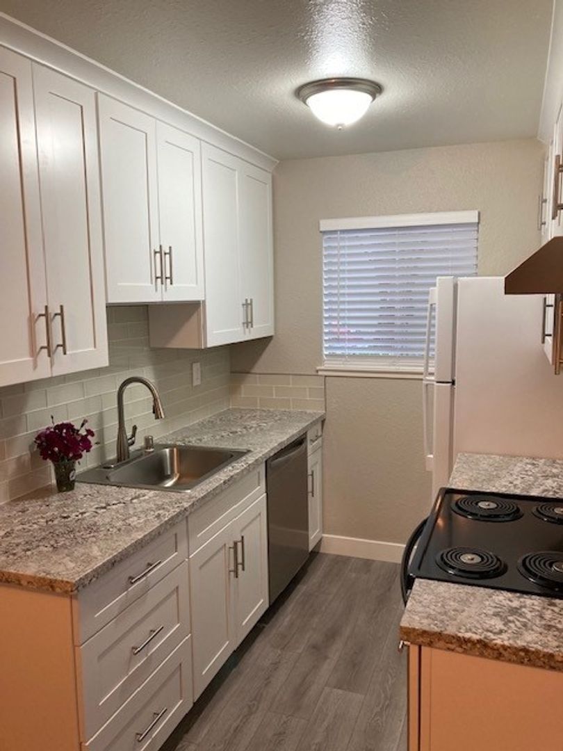 Sacaramento Apartment: 1428 18th Street, 1725-1731 O Street