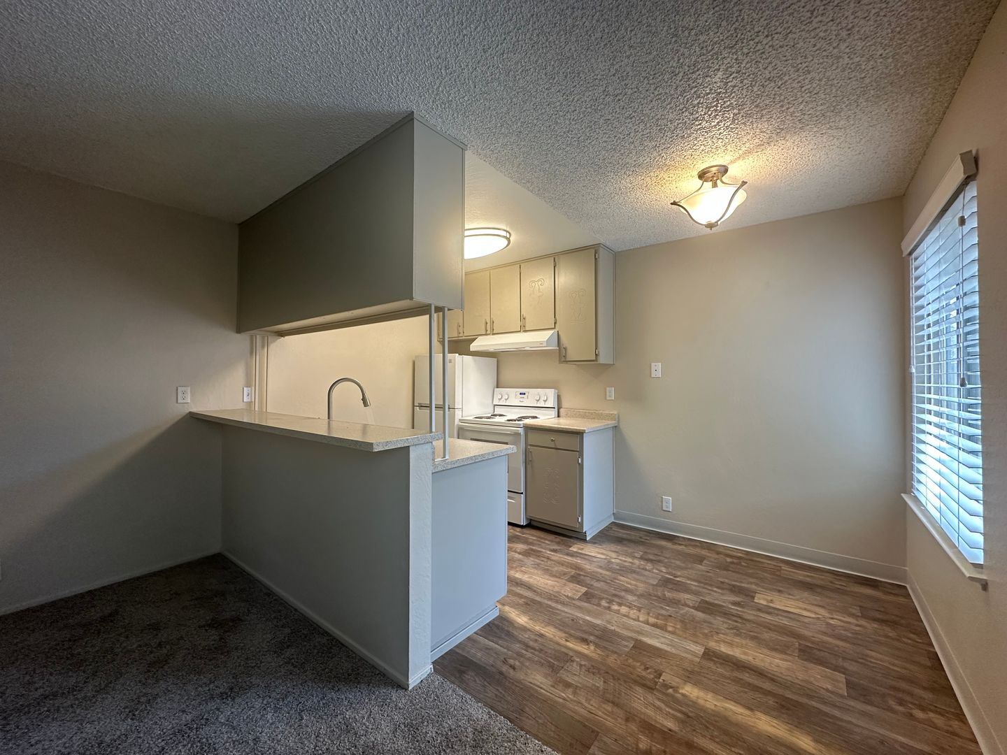 Sacramento Apartment: 2114 H Street