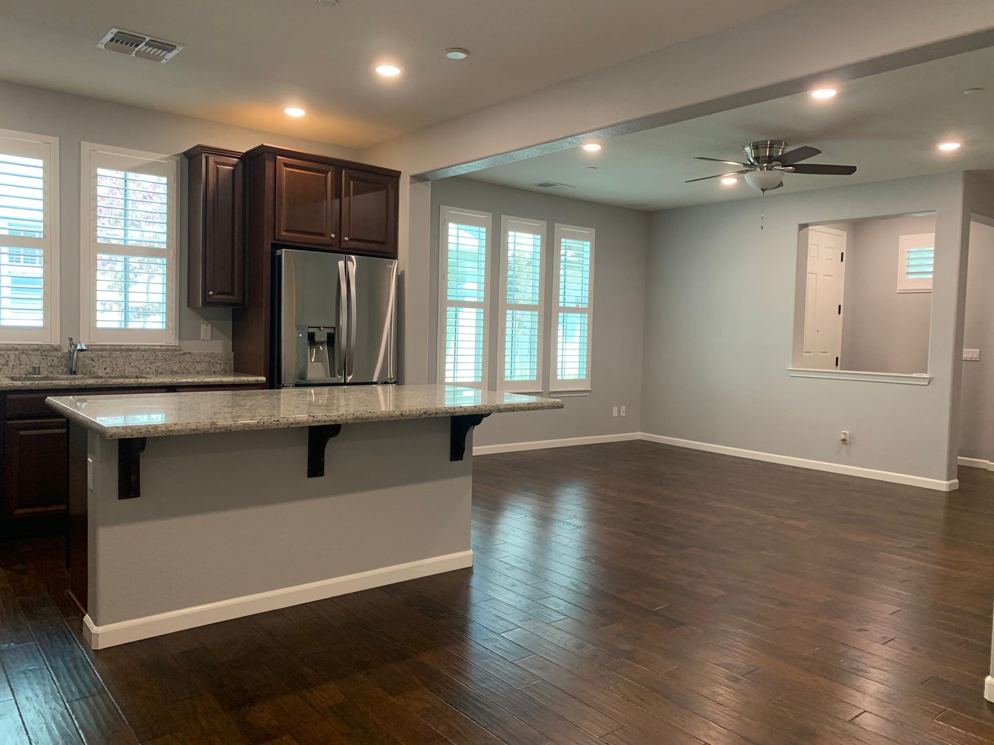 Roseville House: 1025 Dennington Place