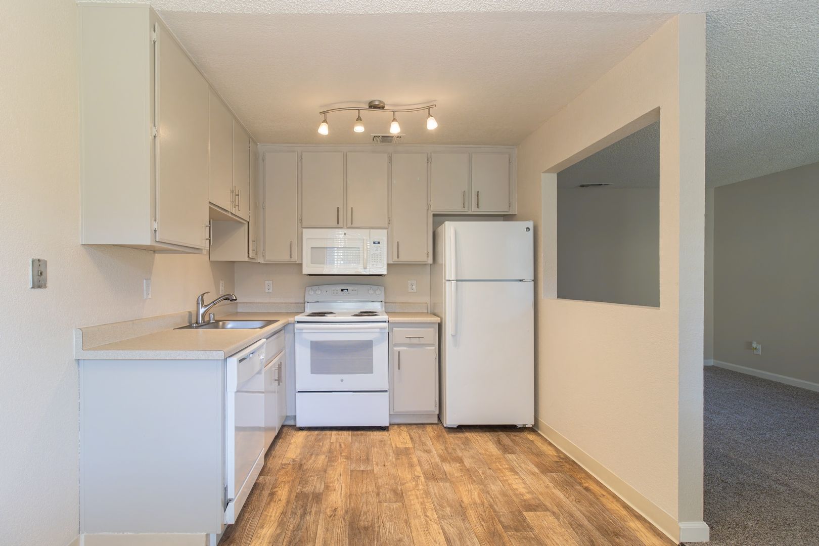 Carmichael Apartment: 5915 Kenneth Avenue