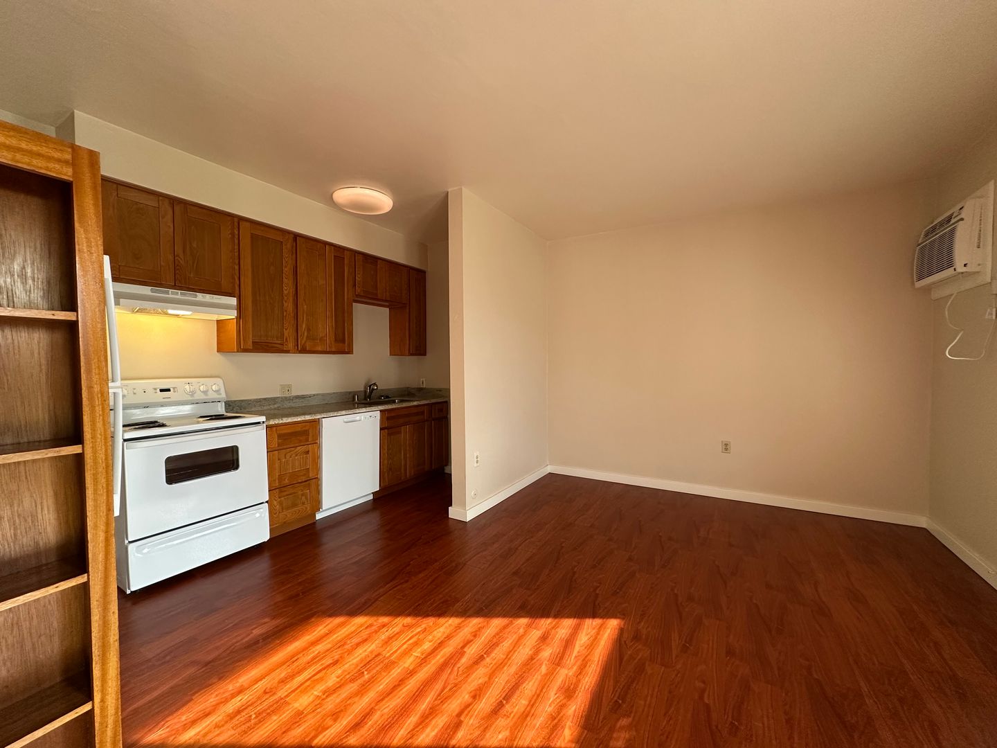 Sacramento Apartment: 4500 63rd Street