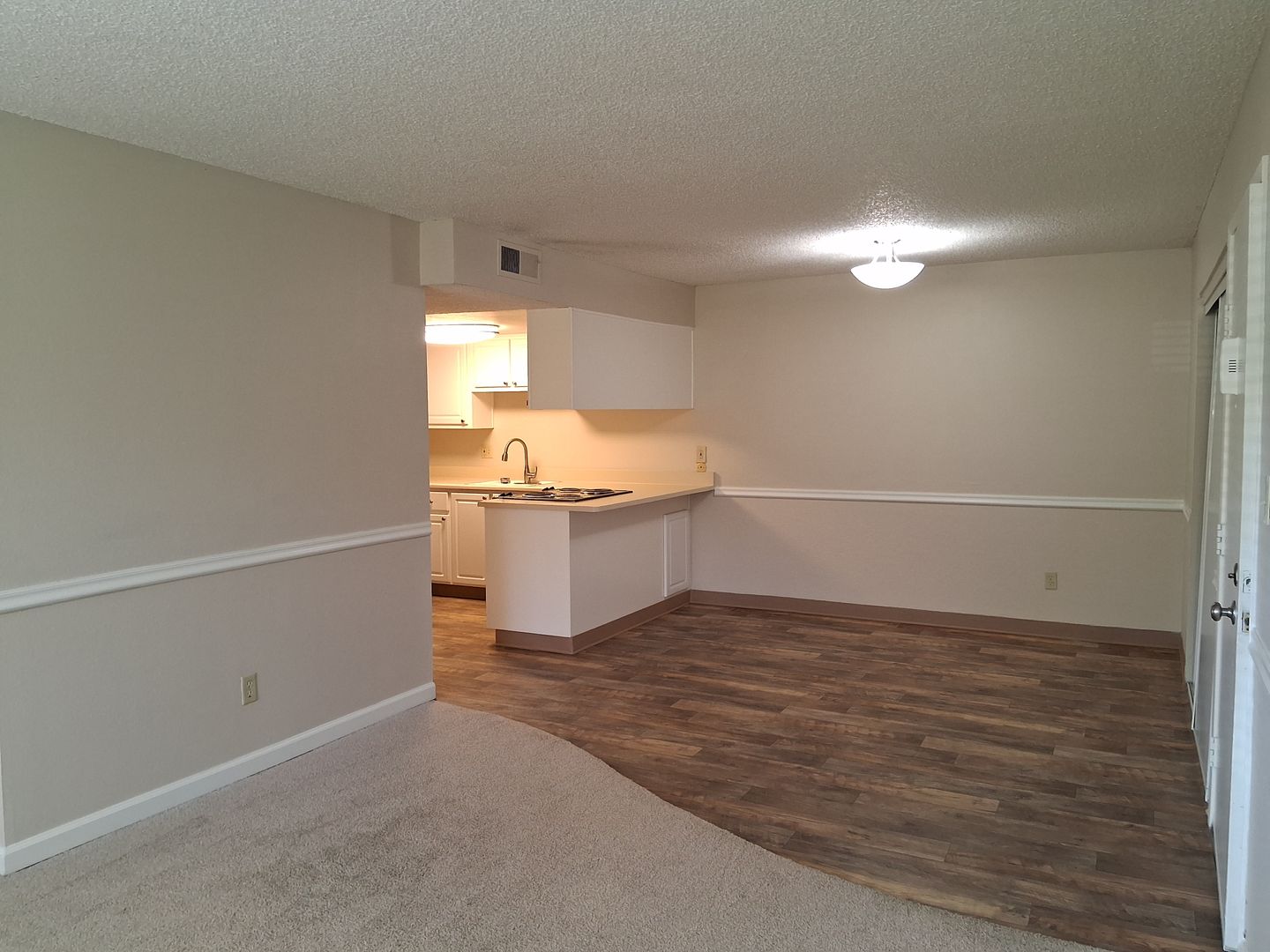 Fair Oaks Apartment: 4900-4948 Stamas Lane