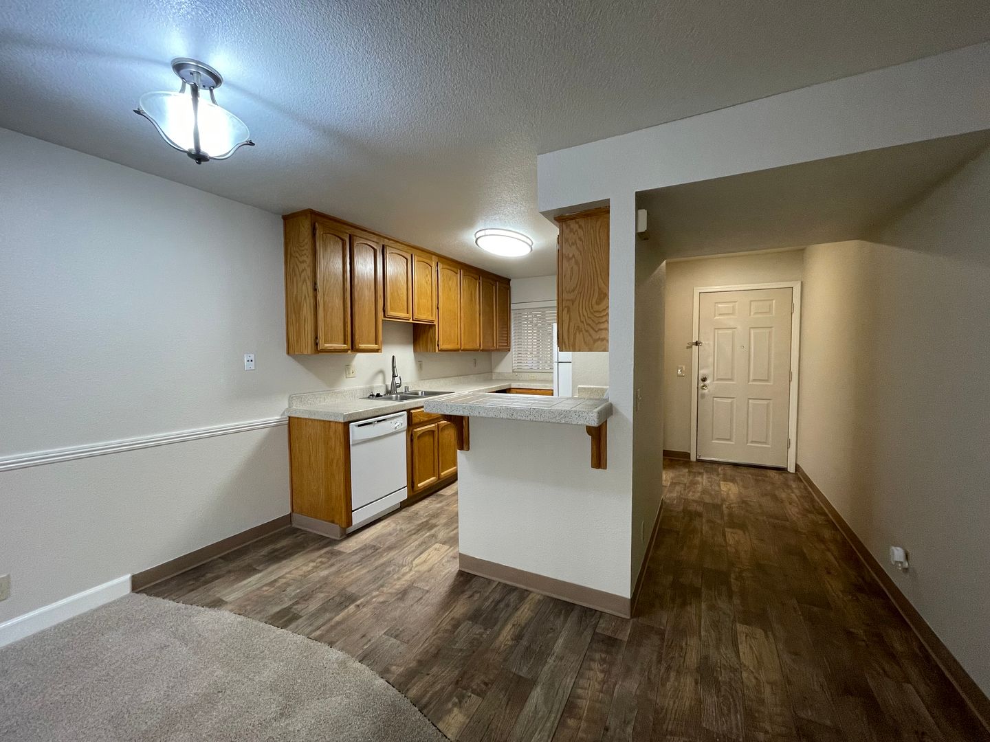 Carmichael Apartment: 5325 El Camino Ave