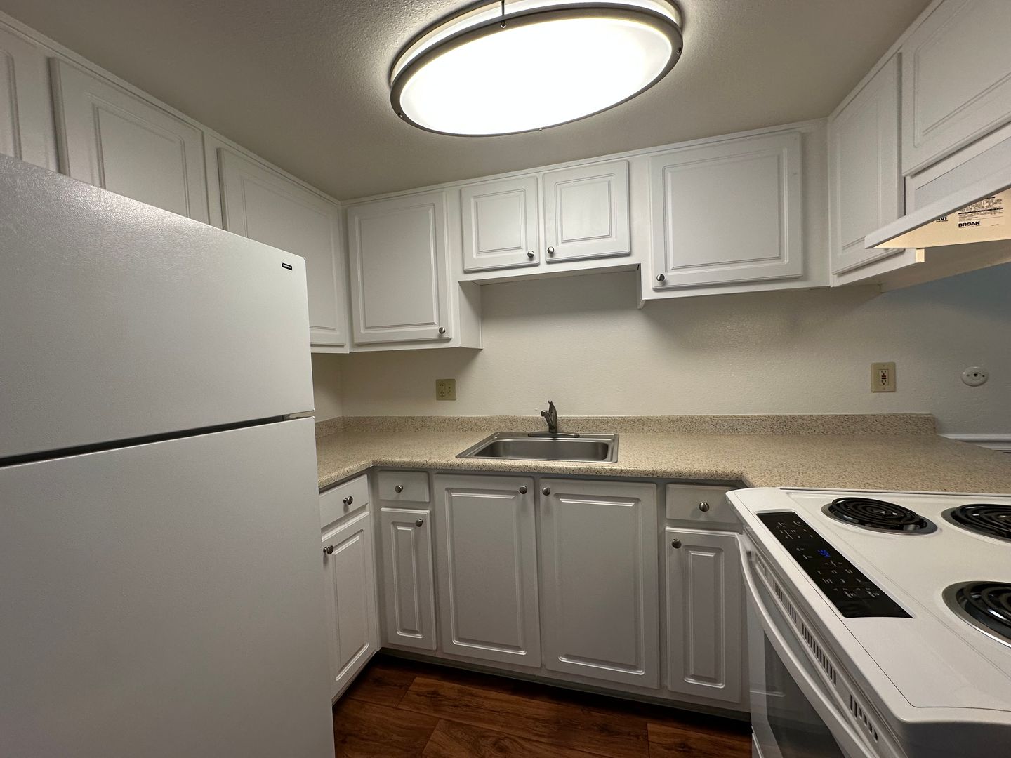 Fair Oaks Apartment: 4900-4948 Stamas Lane