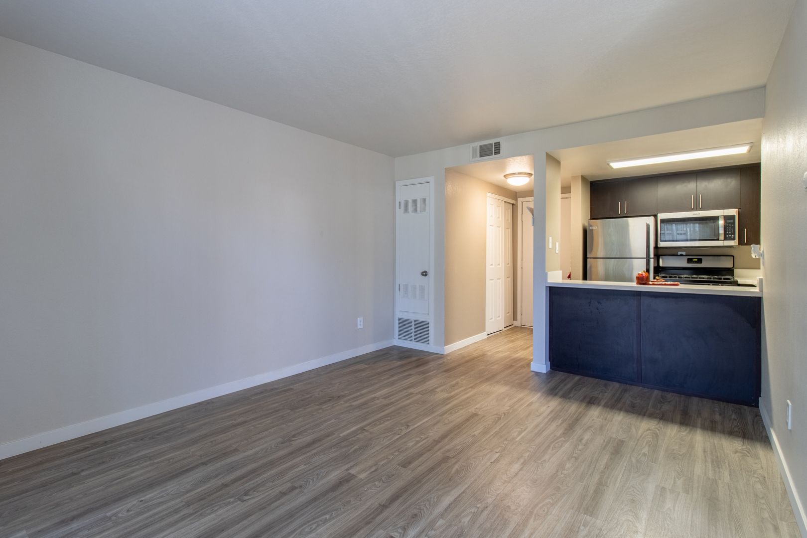 West Sacramento Apartment: 555 Douglas Street