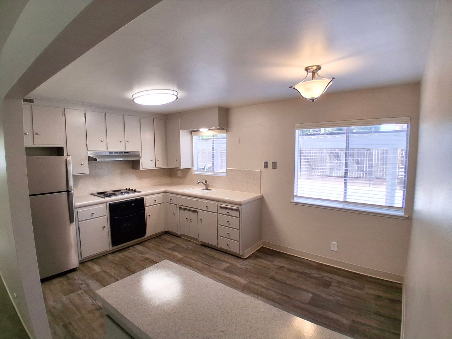 Sacramento Apartment: 5200 Riverside Blvd.