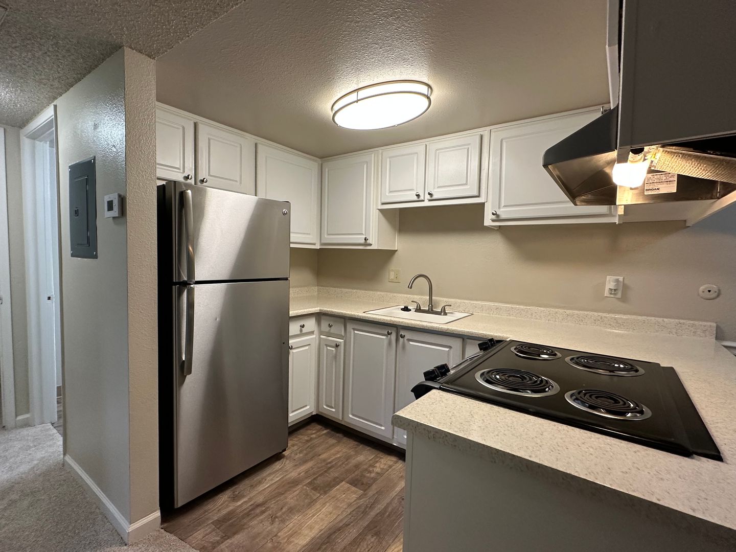 Fair Oaks Apartment: 4900-4948 Stamas Lane