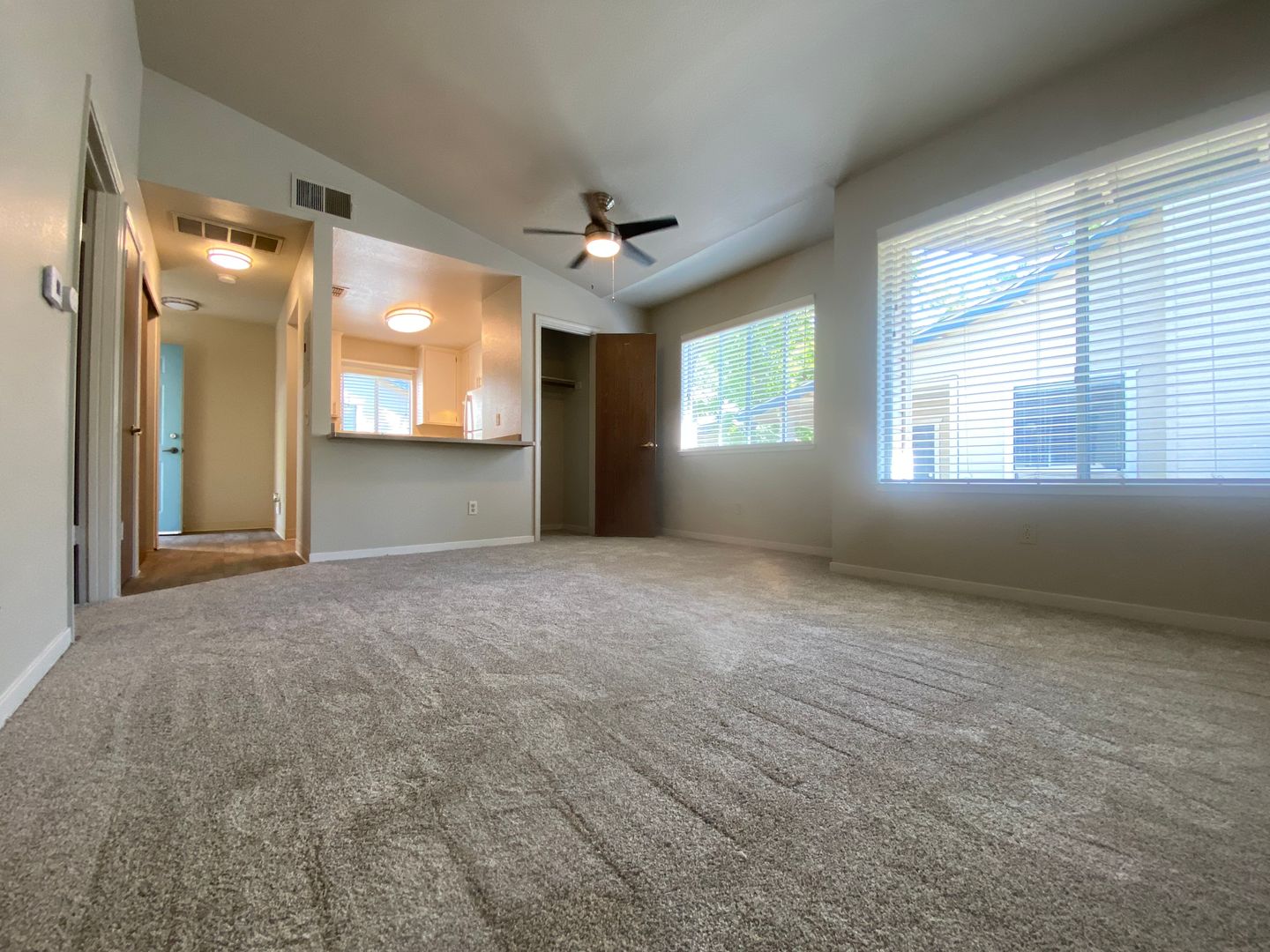 Citrus Heights Apartment: 7764 Poplar Avenue