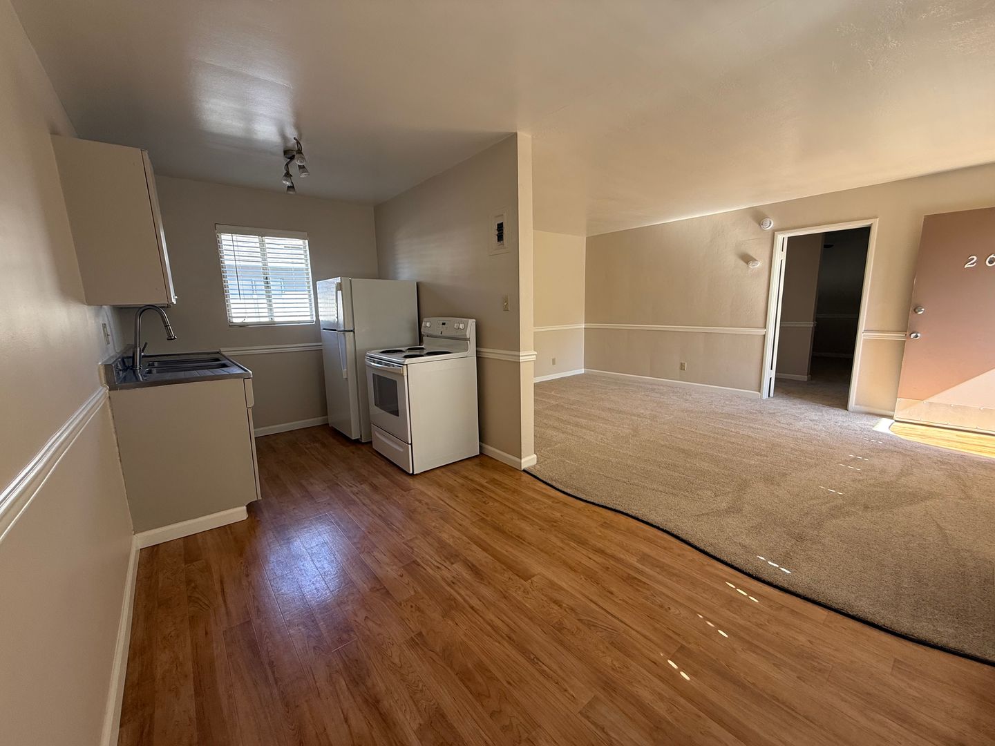 Sacramento Apartment: 1716 O Street