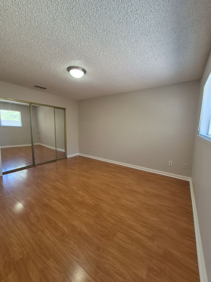 Blackthorne Way (7520) 7 of 12