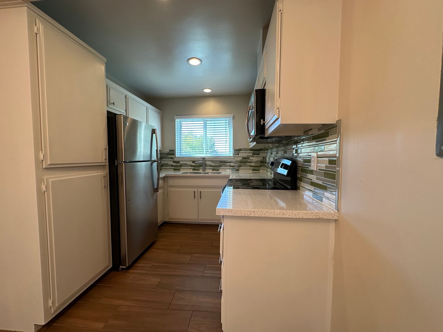 Sacramento Apartment: 2400 Q Street