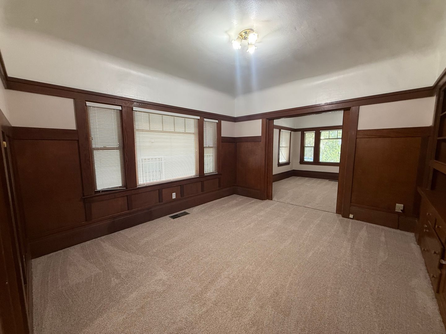 Vintage Charm, Great Location! Very Spacious Downstairs Flat 10 of 12