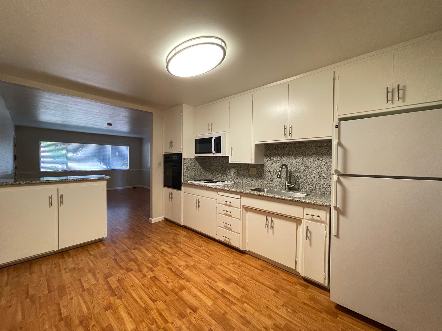 Sutterville Road (1422)