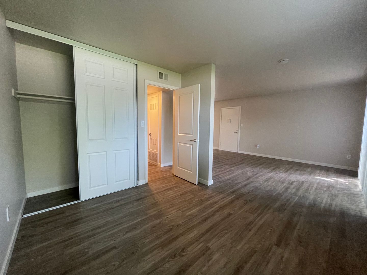 West Sacramento Apartment: 555 Douglas Street