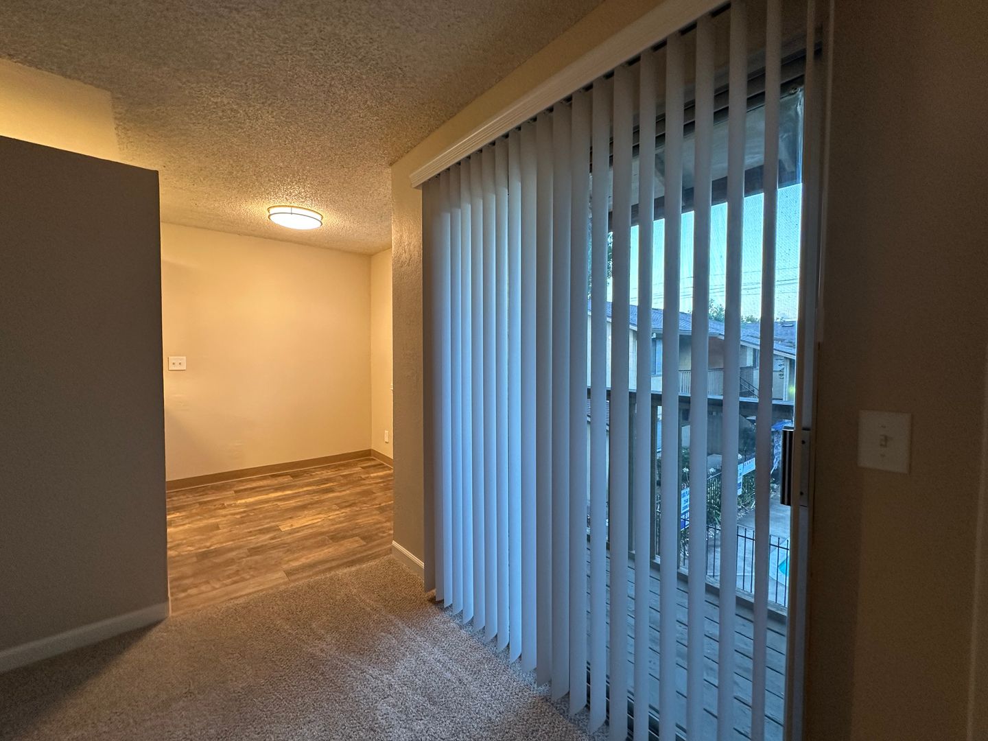Walnut Avenue (2548) 6 of 16