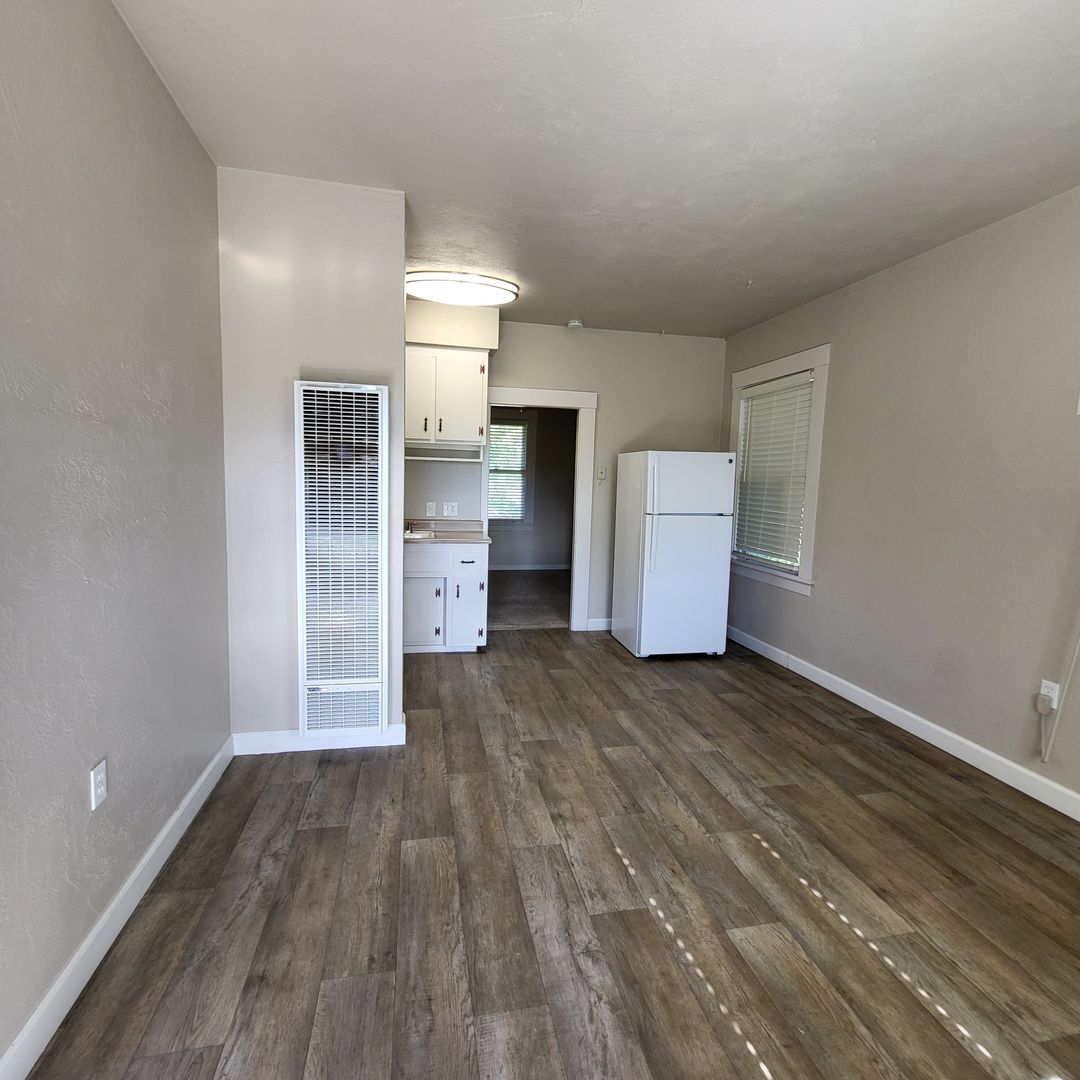 Sacramento Apartment: 4500 63rd Street
