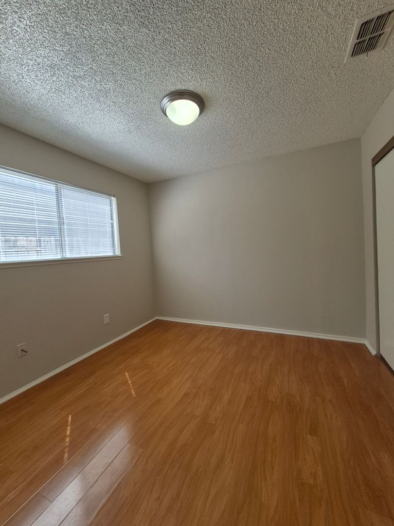 Blackthorne Way (7520) 11 of 12