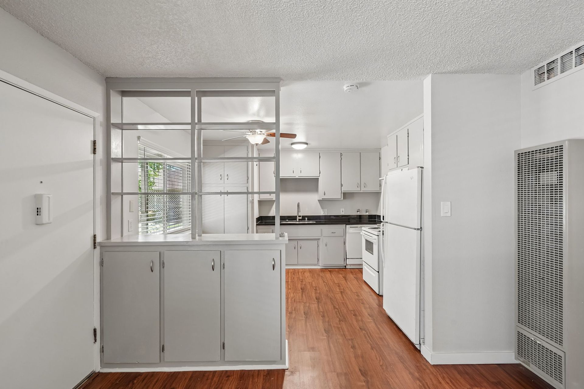 63rd Street, 4460-4668 63rd Street 2 of 8