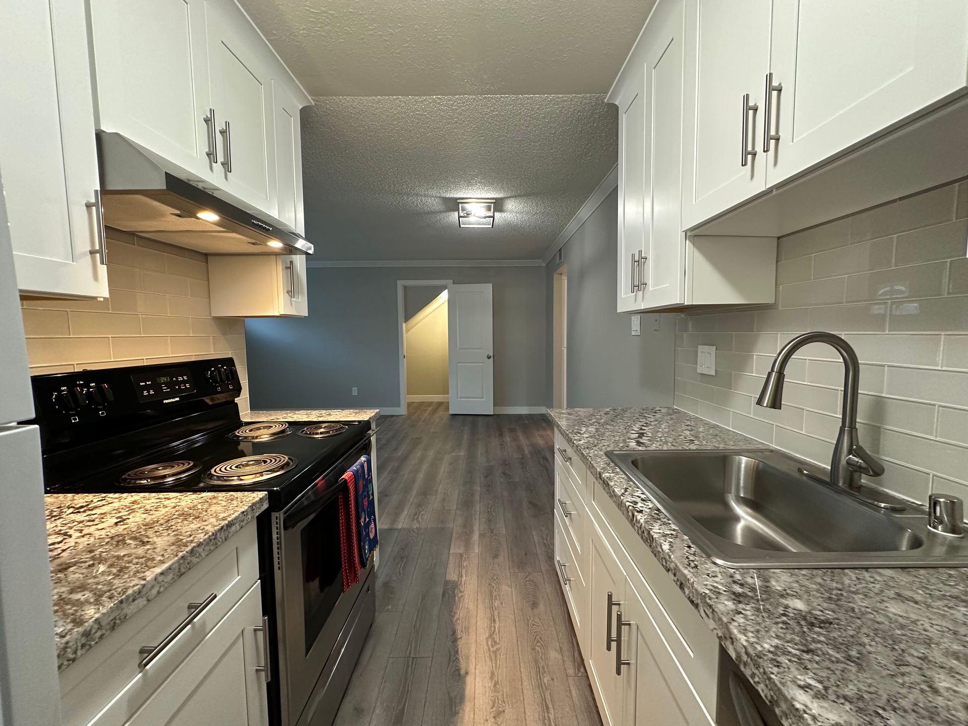 Central Air and Heat, Dishwasher, Renovated! $1,050 Lease Signing Bonus! 5 of 12