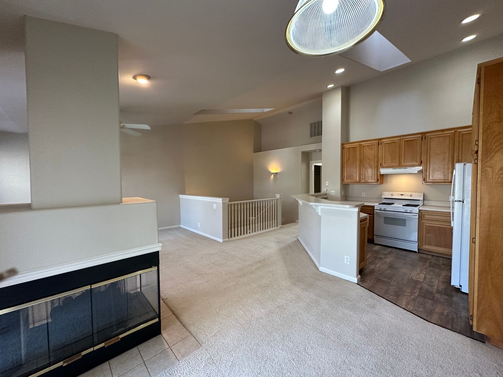 Sacramento Apartment: 1905 22nd Street