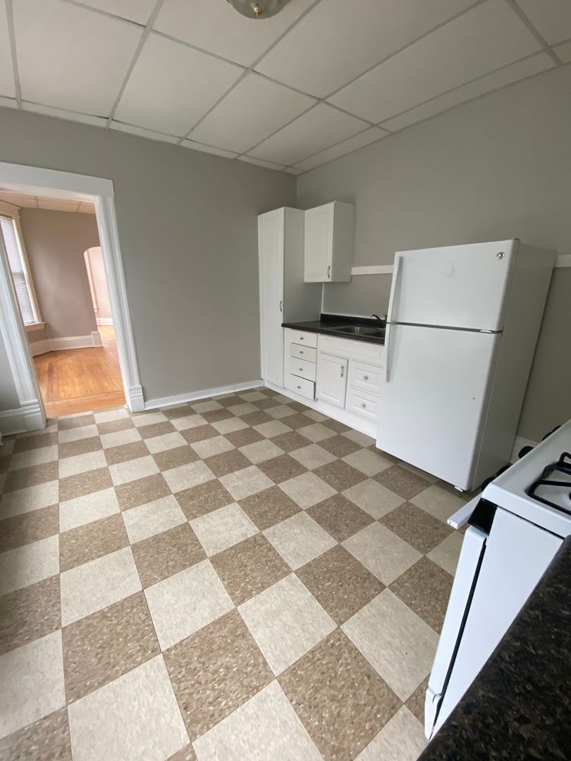 Milwaukee Apartment: 520 N 32nd Street