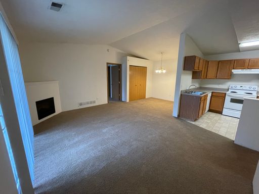 Ready to move? Check this home out!
