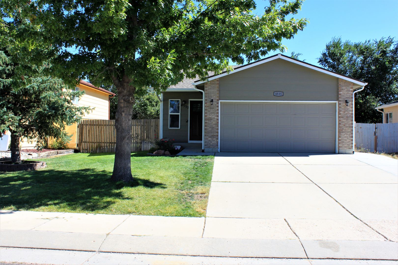 Colorado Springs House: 4535 Witches Hollow LN