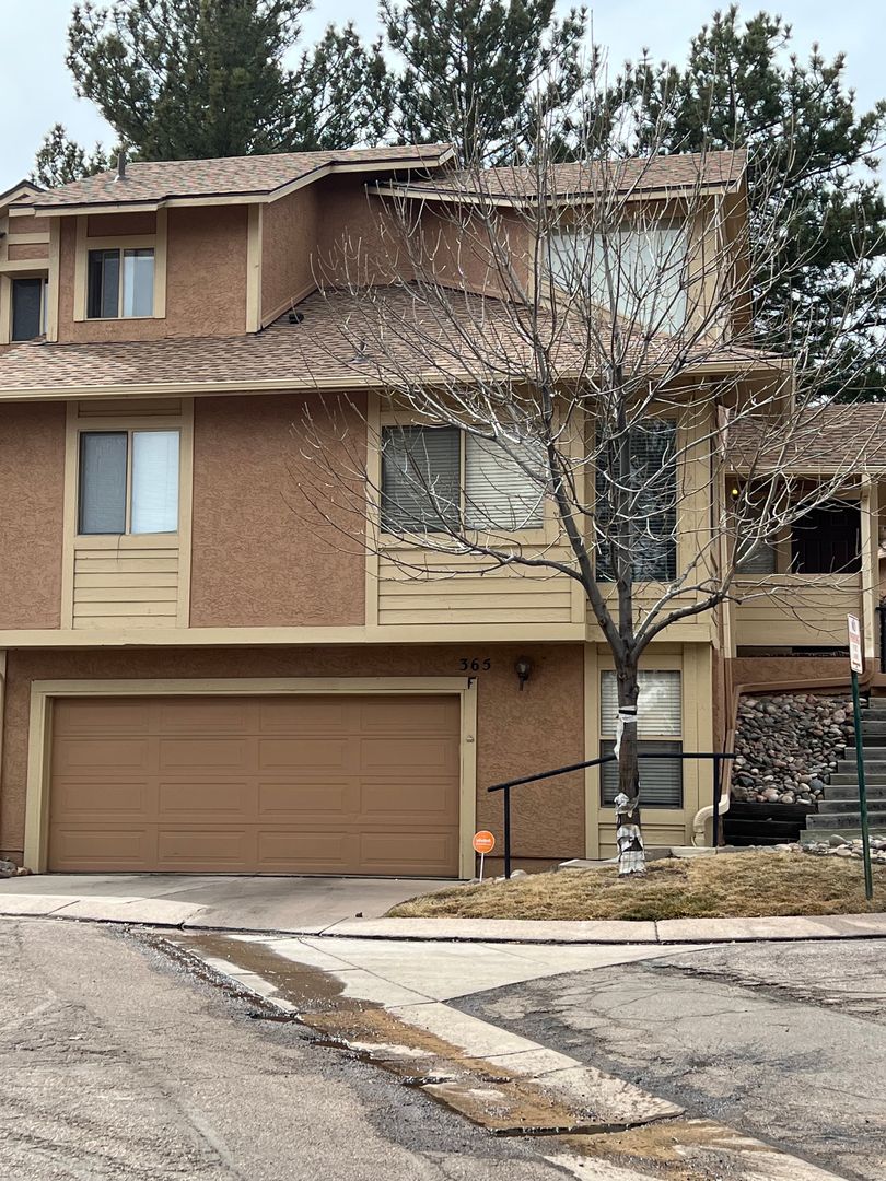 Colorado Springs House: 365 Autumn Ridge Circle #F