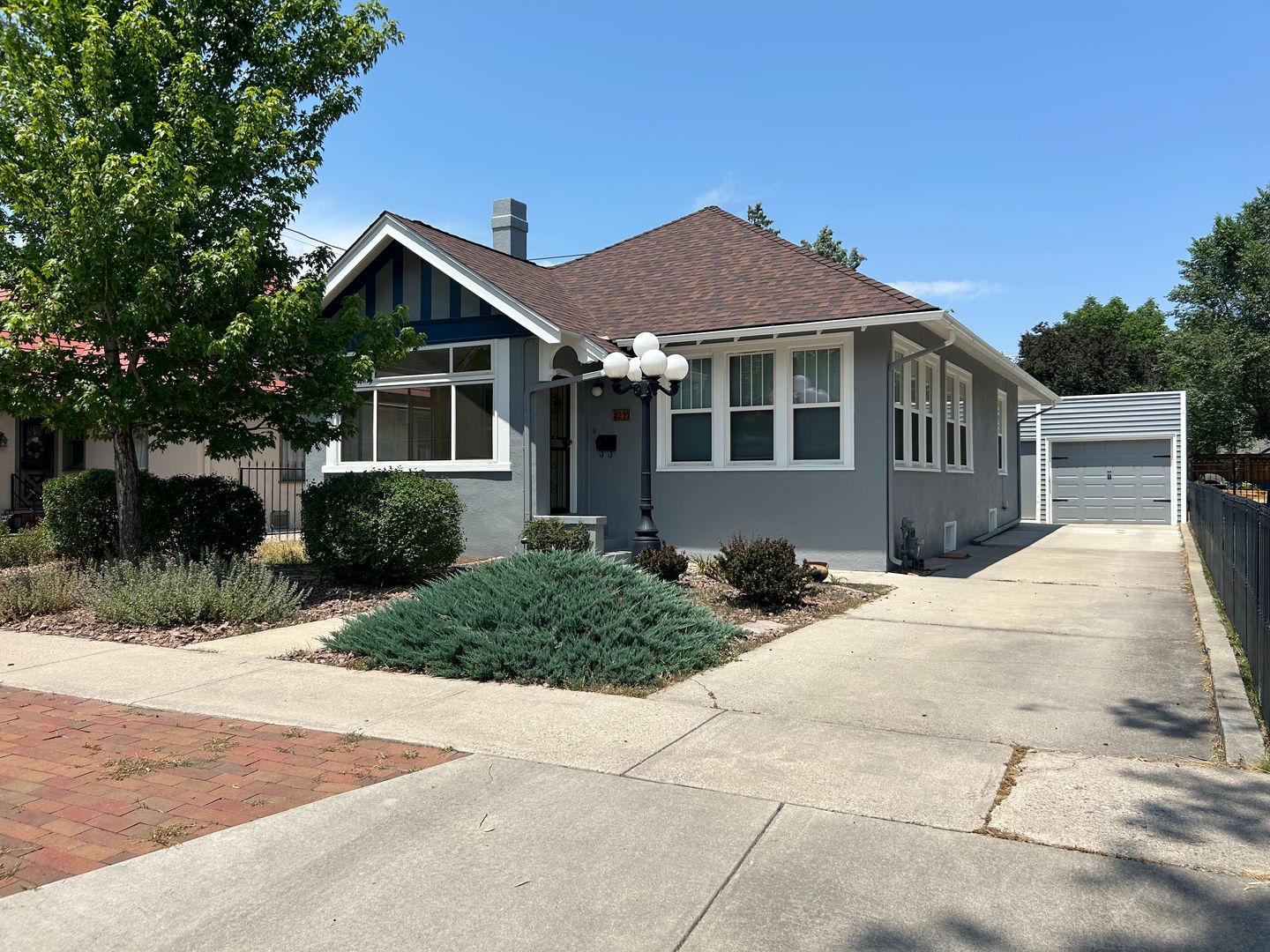 Colorado Springs House: 212 E Columbia Street